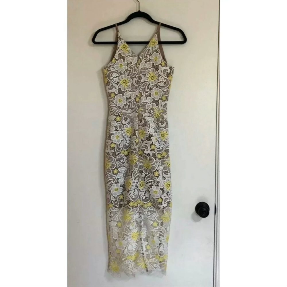 NWOT Dress The Population Floral Embroidered Midi Dress, Small